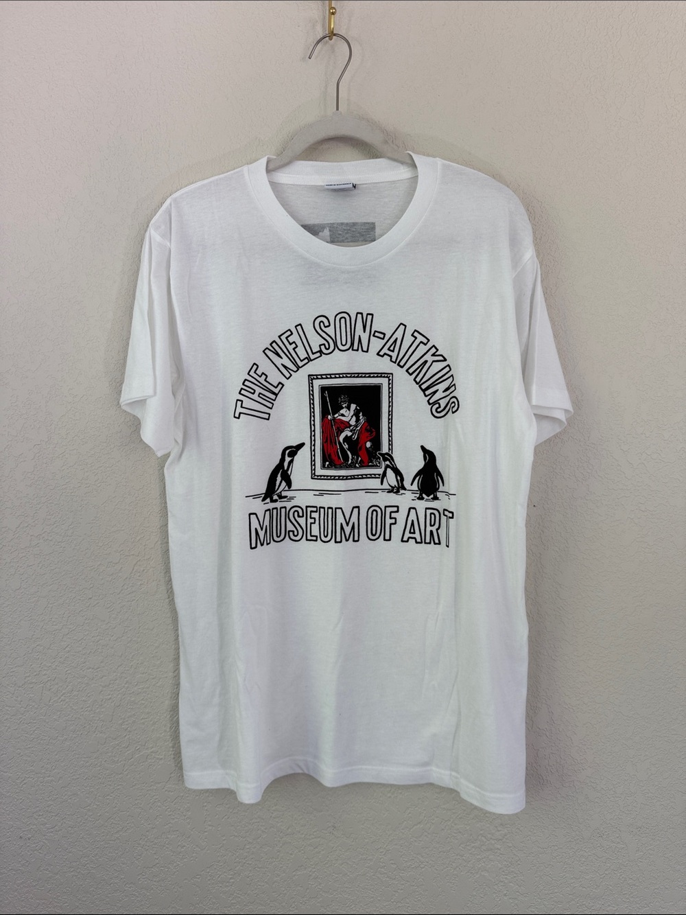 BRAND NEW NELSON ATKINS Museum penguins shirt